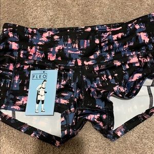 Fleo medium sized with tags